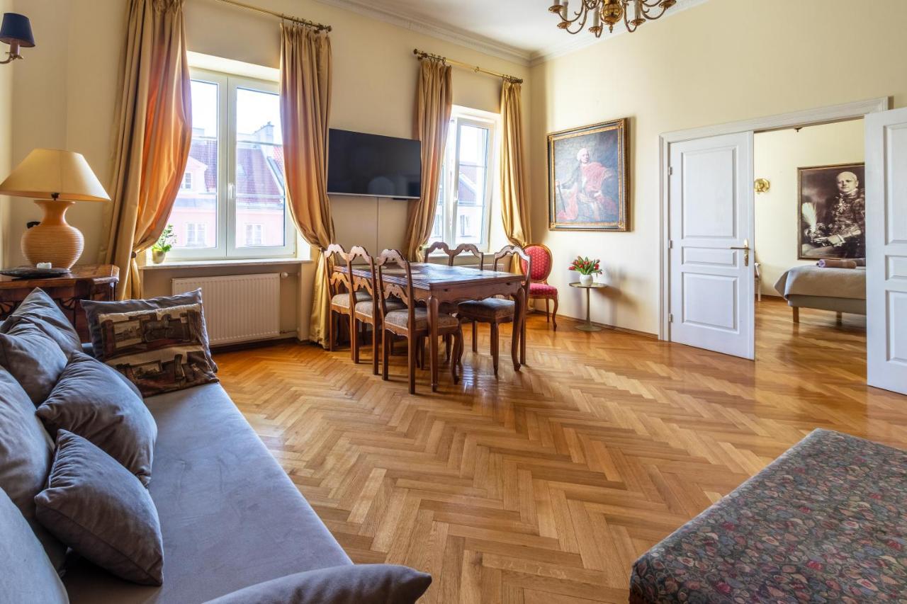 Apartament Luster I Obrazow Warschau Buitenkant foto