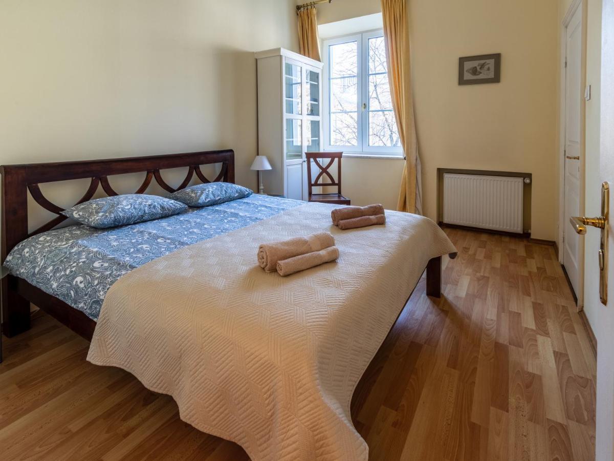 Apartament Luster I Obrazow Warschau Buitenkant foto